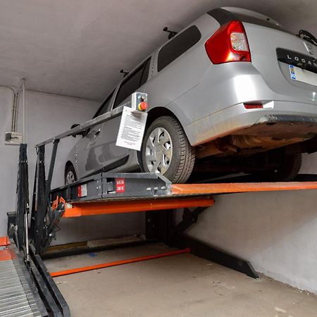 Bucharest Apartment - Private Parking Экстерьер фото