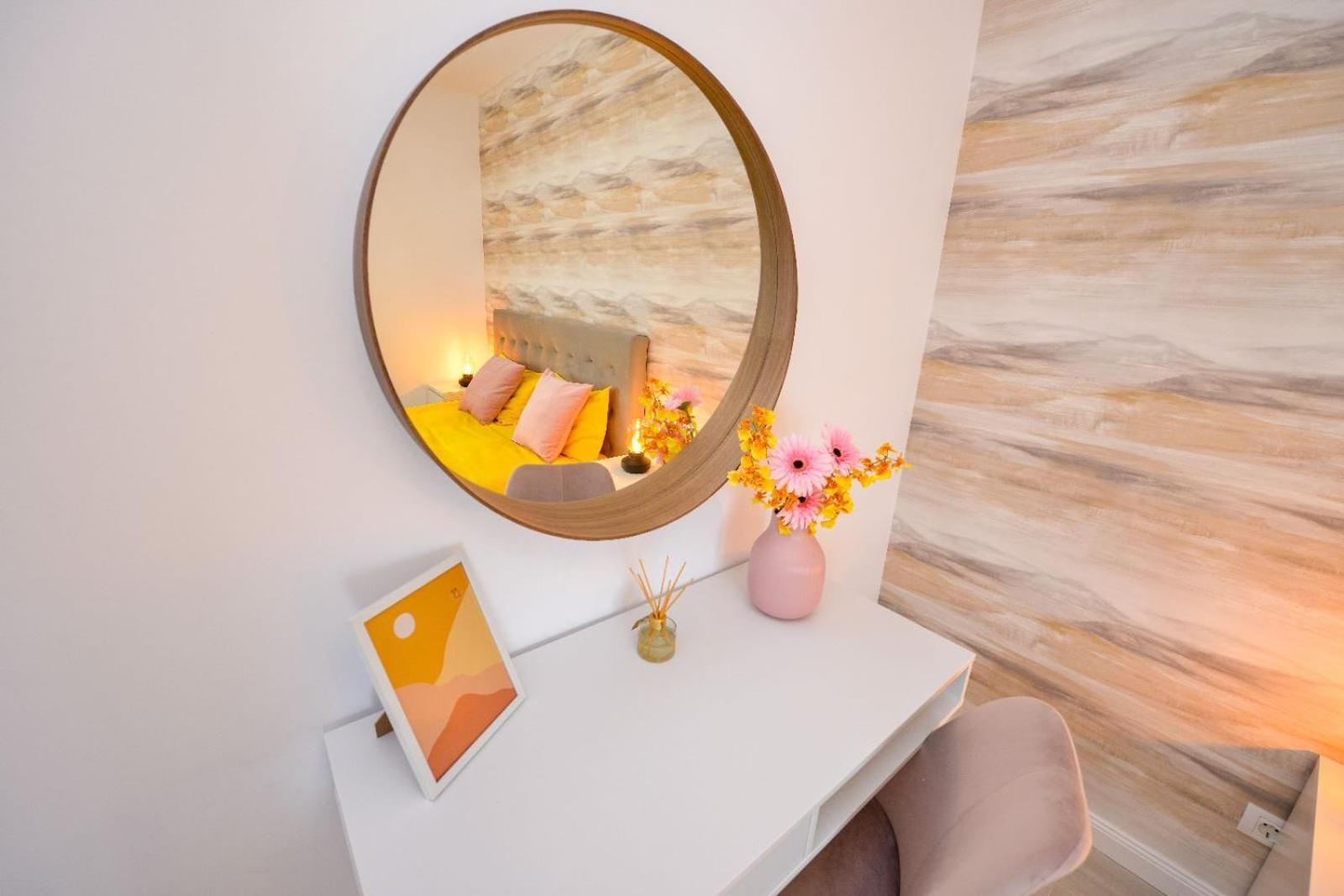 Bucharest Apartment - Private Parking Экстерьер фото