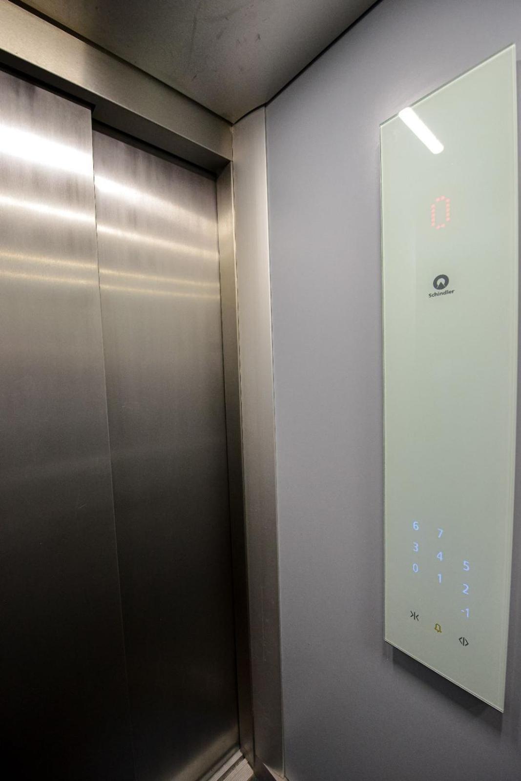 Bucharest Apartment - Private Parking Экстерьер фото